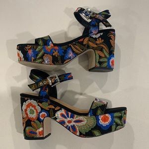 Floral platform heels